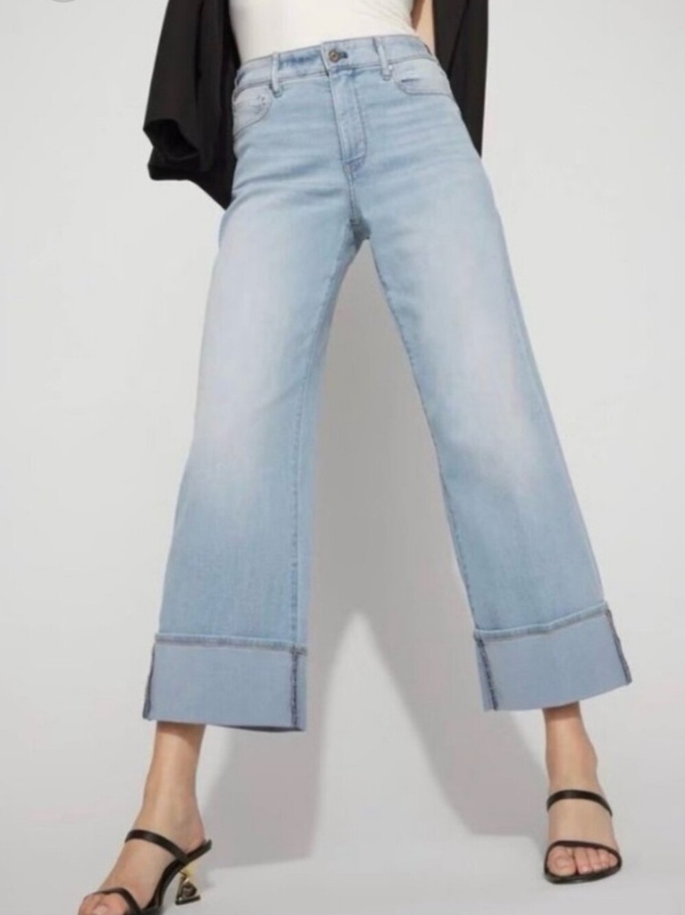 White House Black Market high rise wide crop jeans everyday soft cuffed blue 14
